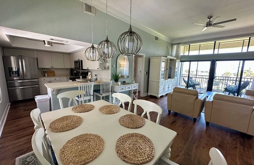 Fort Pierce Condo | Two bedroom/Two bathroom Penthouse Beach Condo