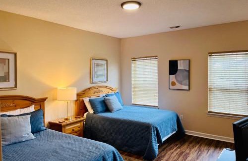 Red Hill Apartment | Two-Bedroom Vacation Condo