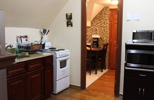 Flatlands House | Two Bedroom, walking distance to transportation, shopping and dining.