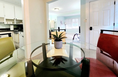 Lakeland Apartment | Two bedrooms Home Duplex in Historic Downtown lakeland