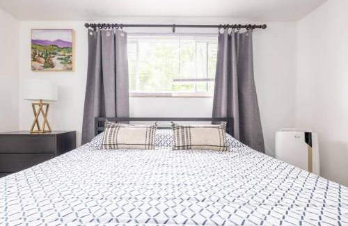 Fairview Park Apartment | Two Bedrooms near CLE airport 2-4b Georgetown Villas