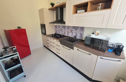 Pistoia Apartment | Two bedrooms, two bathrooms, Jacuzzi, parking lot