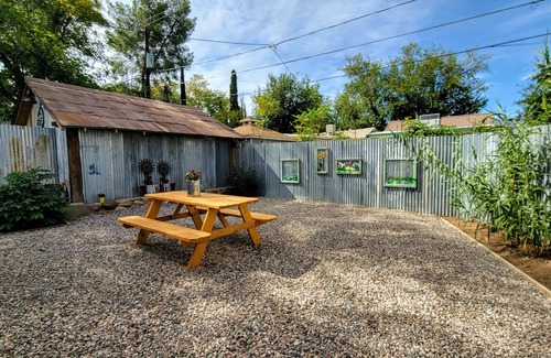 Cottonwood House | Two Block Walk to Old Town Cottonwood