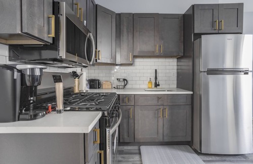 Garfield Apartment | Two BR in Lodi Pet Friendly with Laundry & Parking