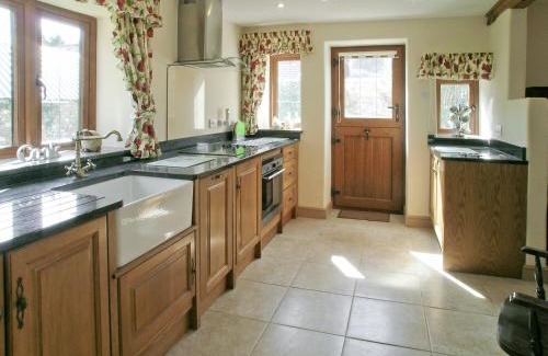 Winsham House | Two Bridge Cottage