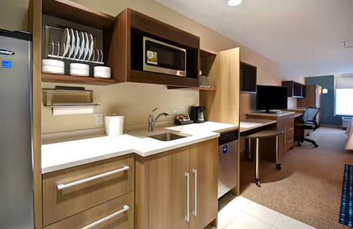 Wichita House | Two Clean and Modern Units Perfect for Enjoying Wichita's Downtown