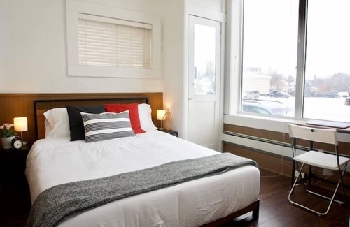 Moose Jaw Apartment | Two Condos! Two Kitchens, Sleeps 7, 3 Bedrooms