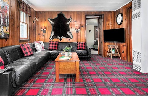 Cheboygan Cottage | Two Cottages near Mullett Lake
