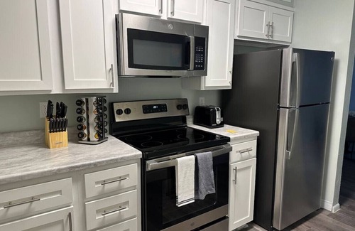 Lakewood Apartment | Two Creeks Furnished Apartment Homebase