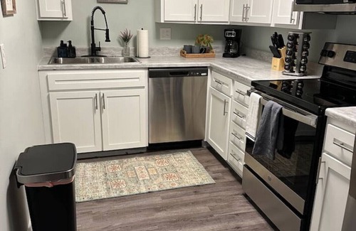 Lakewood Apartment | Two Creeks Furnished Apartment Homebase