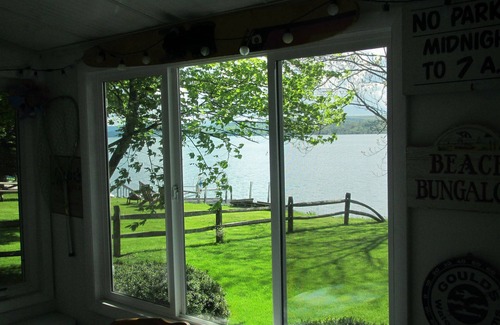 Canandaigua Cottage | Two Darling Finger Lakes Region Cottages On The Shores of Canandaigua Lake Ny.