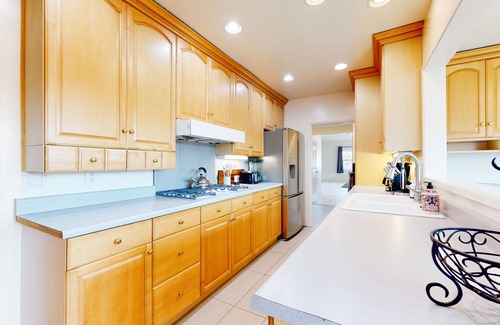 Fallbrook House | Two dog-friendly homes close to wine country with trail access
