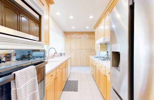 Fallbrook House | Two dog-friendly homes close to wine country with trail access