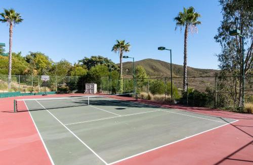 Escondido House | Two Estates w Pools Hot Tubs Game Rooms Valley Views Tennis Court Near Beaches Wineries