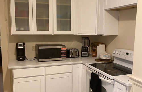 New Britain Apartment | Two Families, up and Down Stairs, the 2nd Floor is the Vrbos Apartment