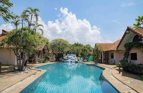 Si Racha Villa | Two Fifty Nine Resort 259 รีสอร์ต