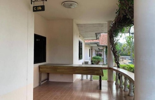 Si Racha Villa | Two Fifty Nine Resort 259 รีสอร์ต