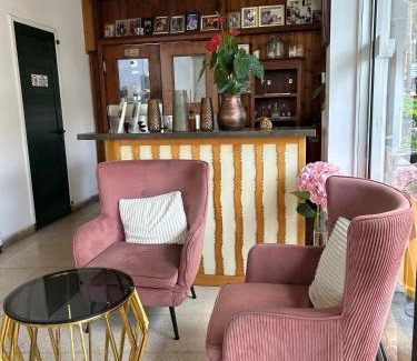 Pedhoulas Hotel | Two Flowers Hotel