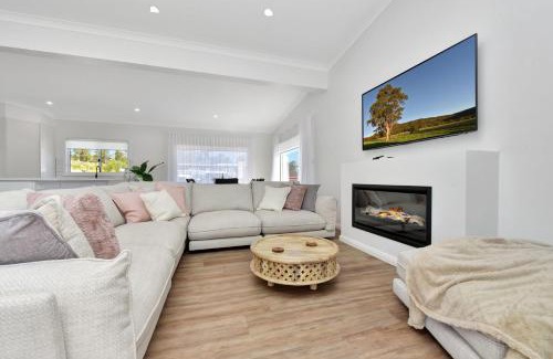 North Rothbury House | Two for Joy Estate. Sleeping 12, 2 Cottages