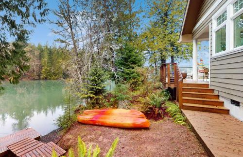 Shelton House | Two Herons Cottage