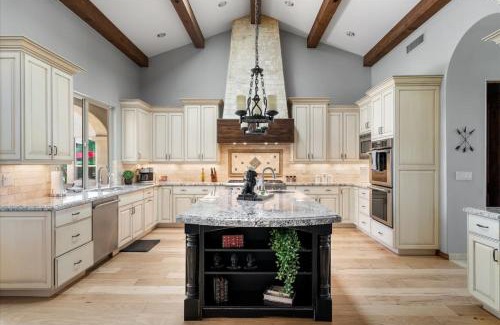 Cactus Acres House | Two Homes-Pickleball-Batting Cage-Sand Volleyball