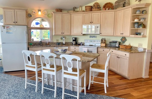 Ocracoke House | Two If By Sea I and II: Larger home with fabulous views of Silver Lake