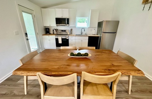 Kansas City House | Two is Better Than One! Double the Space! nLarge Groups Near Entertainment!