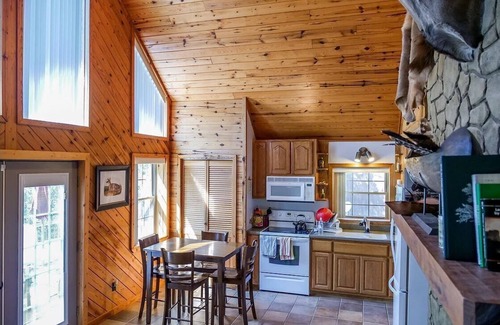 Cook Station Cabin | Two lakes & miles of hiking trails on 130 acres of private property 3Hills Cabin