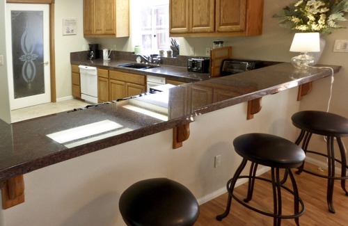 Pioneer Trail House | Two Master Family Home/Easy to Access Year-Round/Nearby Trails