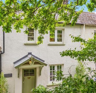 Kenn House | Two Mill Cottage, The Ley Arms