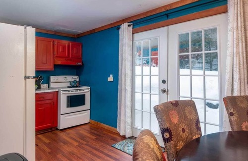 Fletcher Condo | Two Minutes to Smugglers Notch Resort!