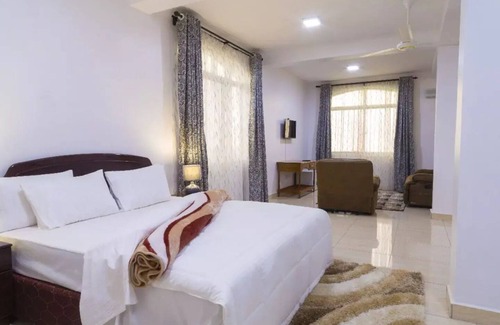 Arusha Cabin | Two Mountains Lodge Block B4