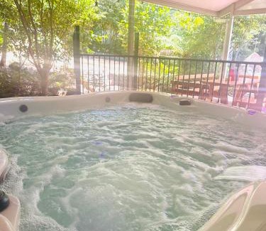Sawmill Settlement House | Two Mountains Lodge - Modern Alpine Retreat with Spa - 3mins to Mt Buller