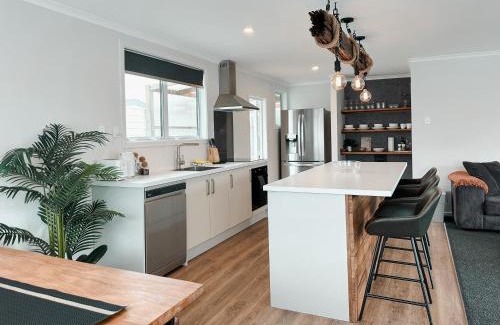 Hokitika House | Two One Two