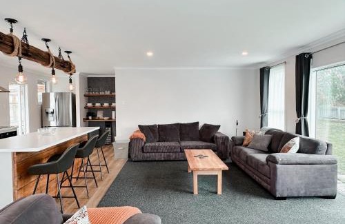 Hokitika House | Two One Two