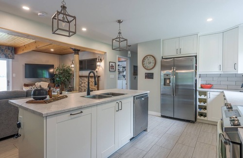 Otonabee-South Monaghan House | Two Piggie's Rice Lake Escape