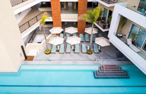Emiliano Zapata House | Two Pools and Gym | Steps from Beach and Malecon