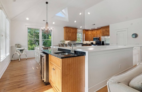 Bald Head Island House | Two primary bedroom suites located in cape fear station close to shoals club!