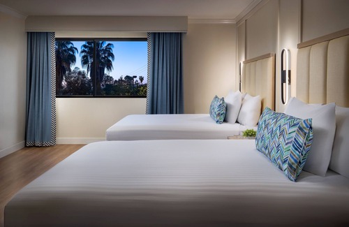 Calabasas Hotel | Two Queen Standard, The Anza A Calabasas, Pool, Scenic Ambiance - 2 Units