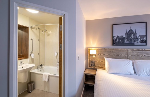 Chepstow Hotel | Two Rivers, Chepstow by Marston’s Inns