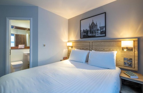 Chepstow Hotel | Two Rivers Lodge by Marston’s Inns