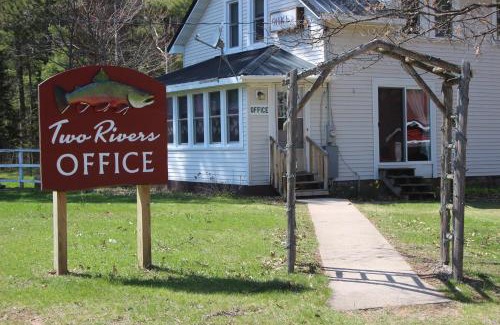 Trout Creek Hotel | Two Rivers Motel and Cabins of Kenton, MI