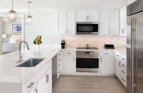 Charlotte Harbor Hotel | Two Room: 3BR Near Fishermen’s Village – Great for Exploring Dining & Waterfront
