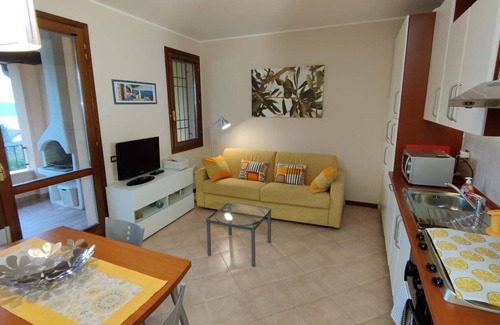Gaino Apartment | Two-room apartment with fantastic views of Gaino on Lake Garda