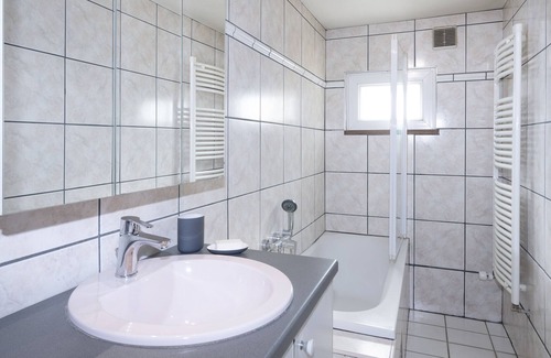 Gaillard Apartment | Two-room apartment 10min from Geneva