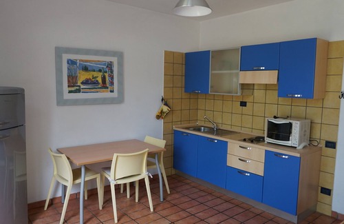 Collemezzano Apartment | Two-room apartment in the countryside 4 km from the sea