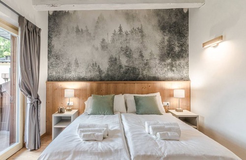 Giustino Apartment | TWO ROOM APARTMENT WITH WIFI AND BALCONY