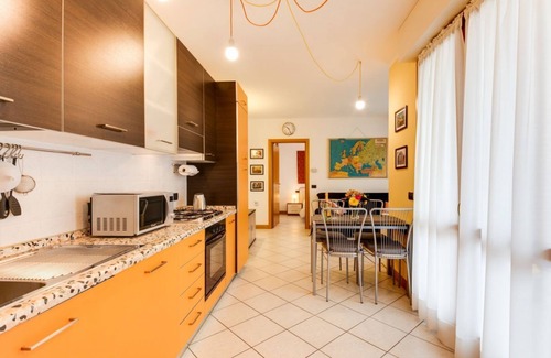 Forli Apartment | Two-room apartment with garage and lift between the station and the center