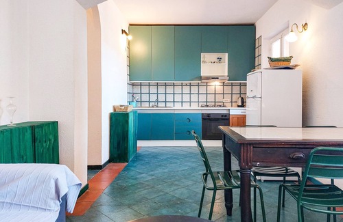 Bagno-Sprizze Apartment | Two roomed apartment with terrace 50 mt from the beach