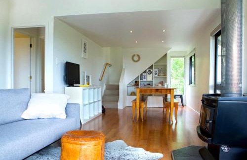 Onetangi House | Two Rooms Onetangi - Onetangi Holiday Home